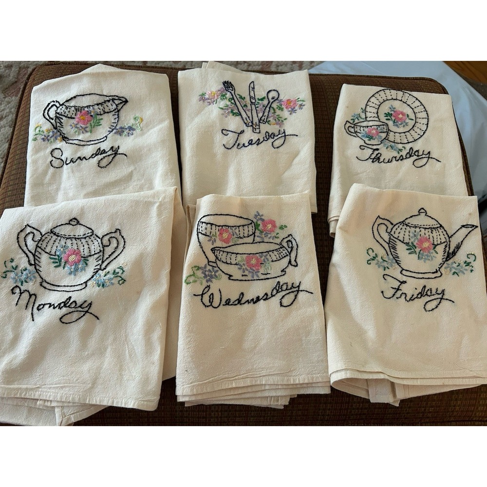 Vintage Embroidered Kitchen Tea Towels 6 Days Of The Week 19x 36 100% Cotton